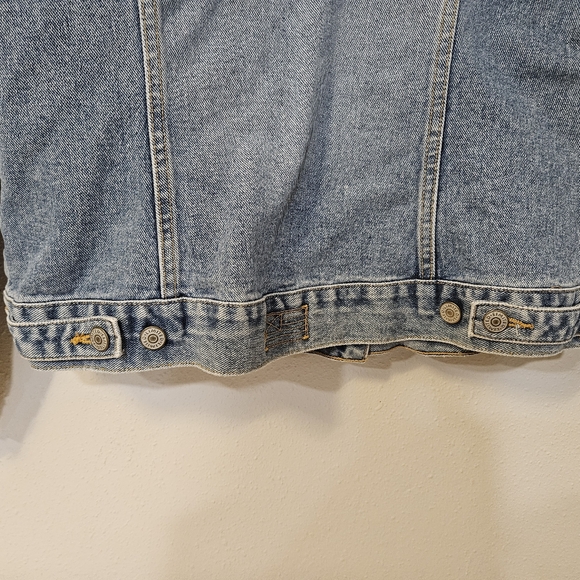 Vintage 90s Y2K The Limited Denim Jacket 100% Cotton Light Blue Jean Large - Picture 3 of 10